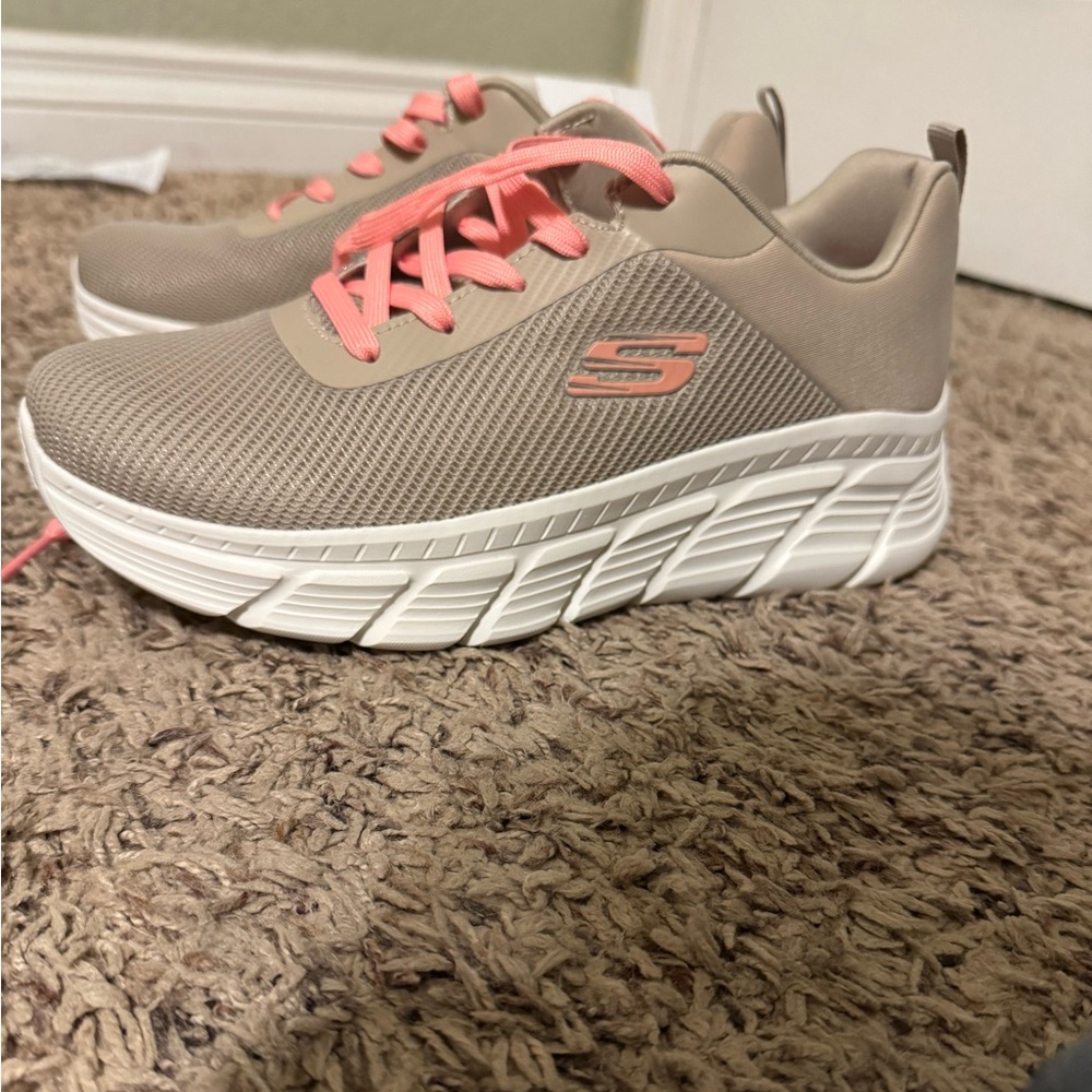 Skechers Women's Beige and Coral Sneakers